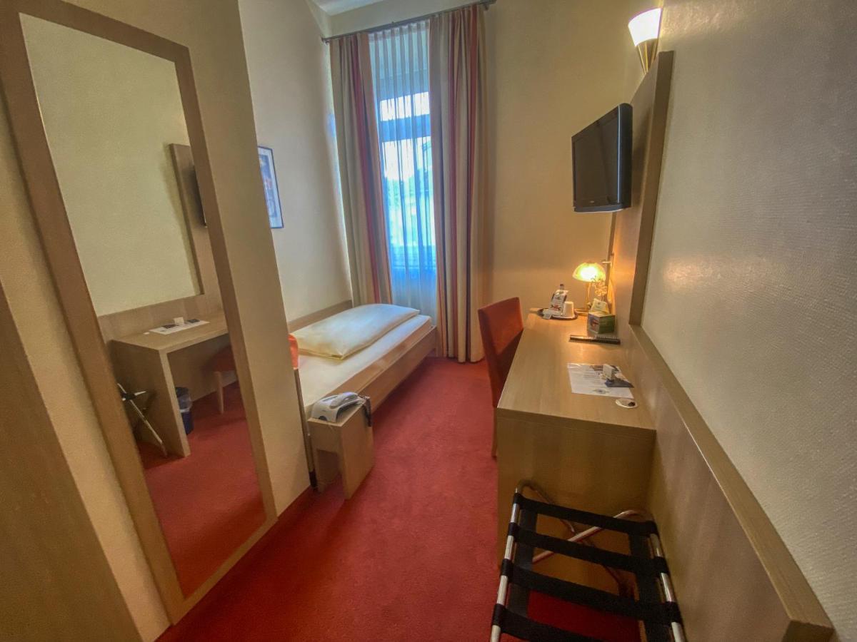 City Partner Hotel Berliner Hof 카를스루에 외부 사진