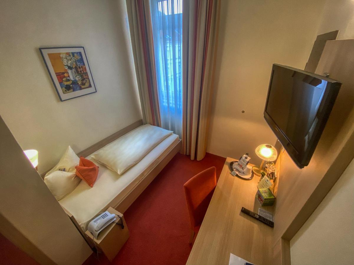 City Partner Hotel Berliner Hof 카를스루에 외부 사진