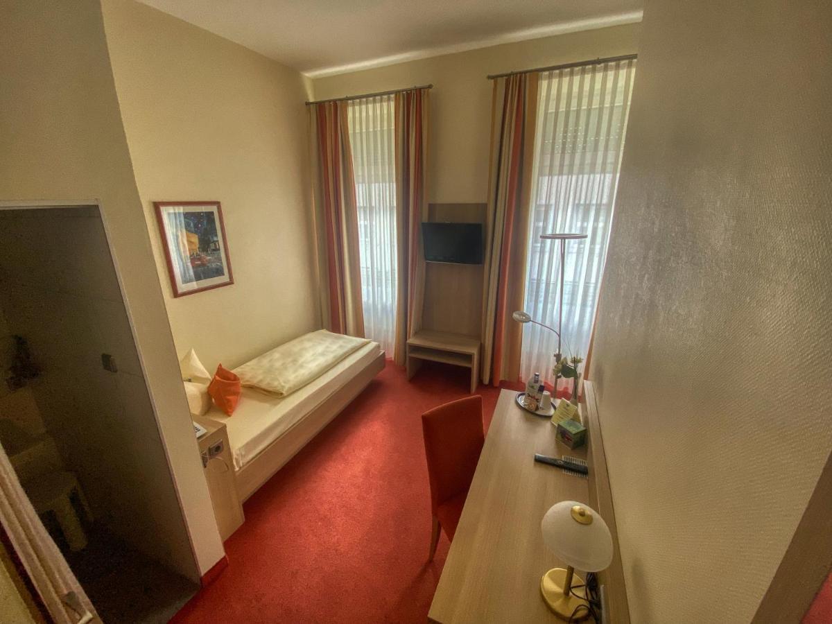 City Partner Hotel Berliner Hof 카를스루에 외부 사진